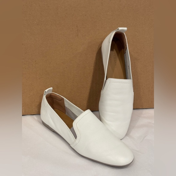 Everlane Leather Slip-On shoes - Picture 4 of 9